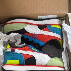 PUMA Kids' Multicolor Retro Runner Sneakers